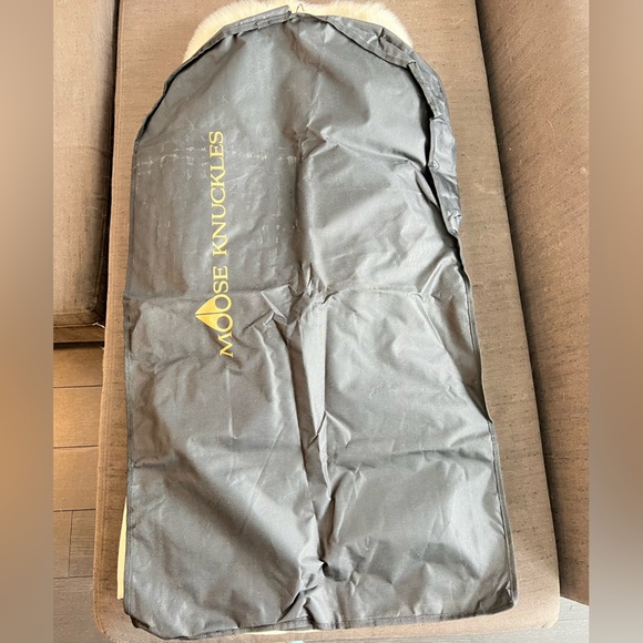 Moose Knuckles Cream White - Picture 2 of 7